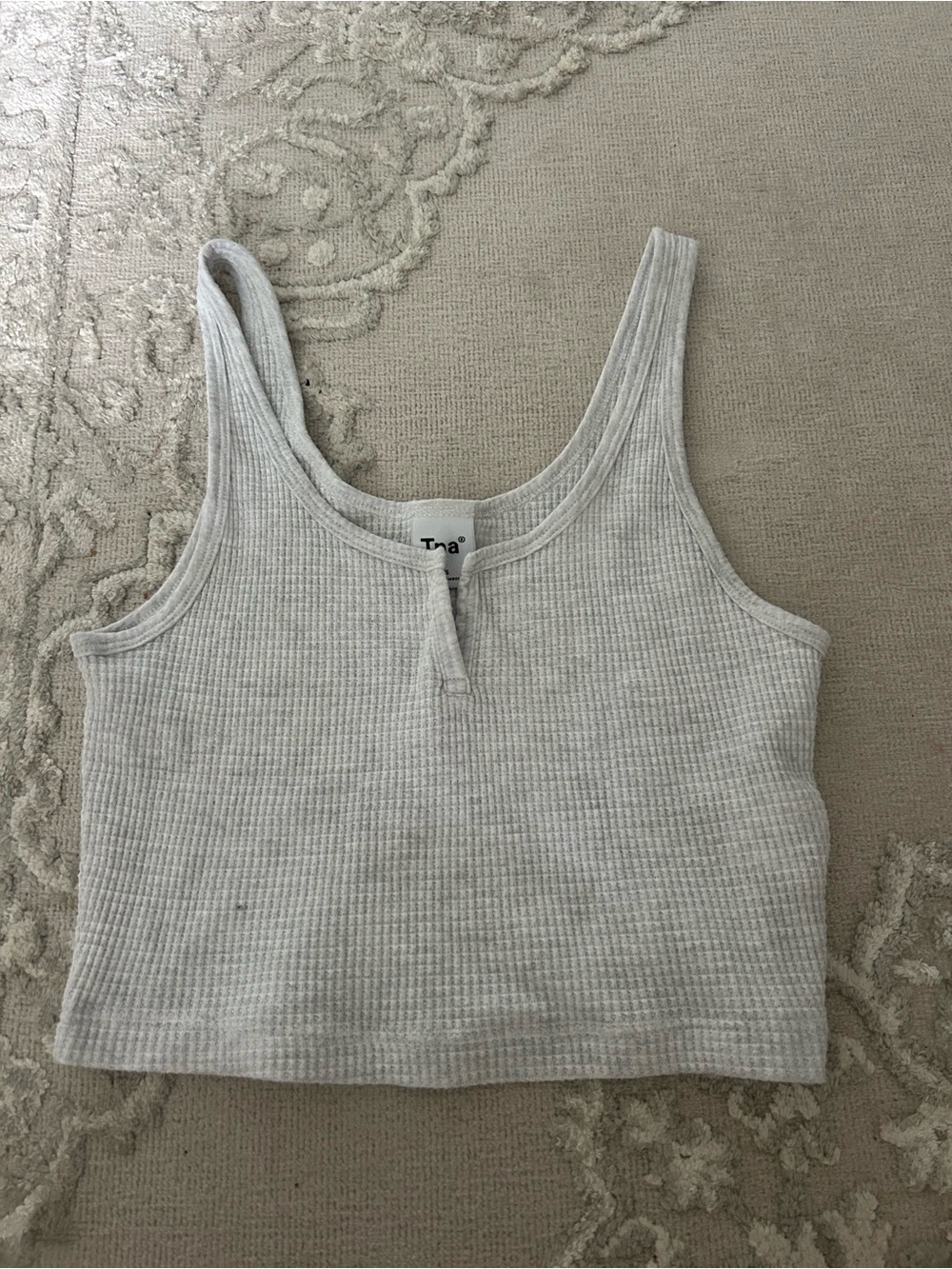 TNA Ribbed Scoop Cropped Tank in Light Gray
